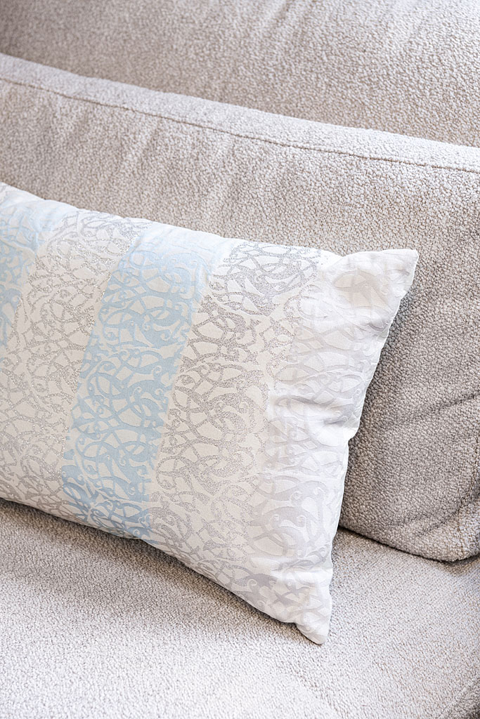 Textile products - Decorative cushions - Arabesque light blue XL